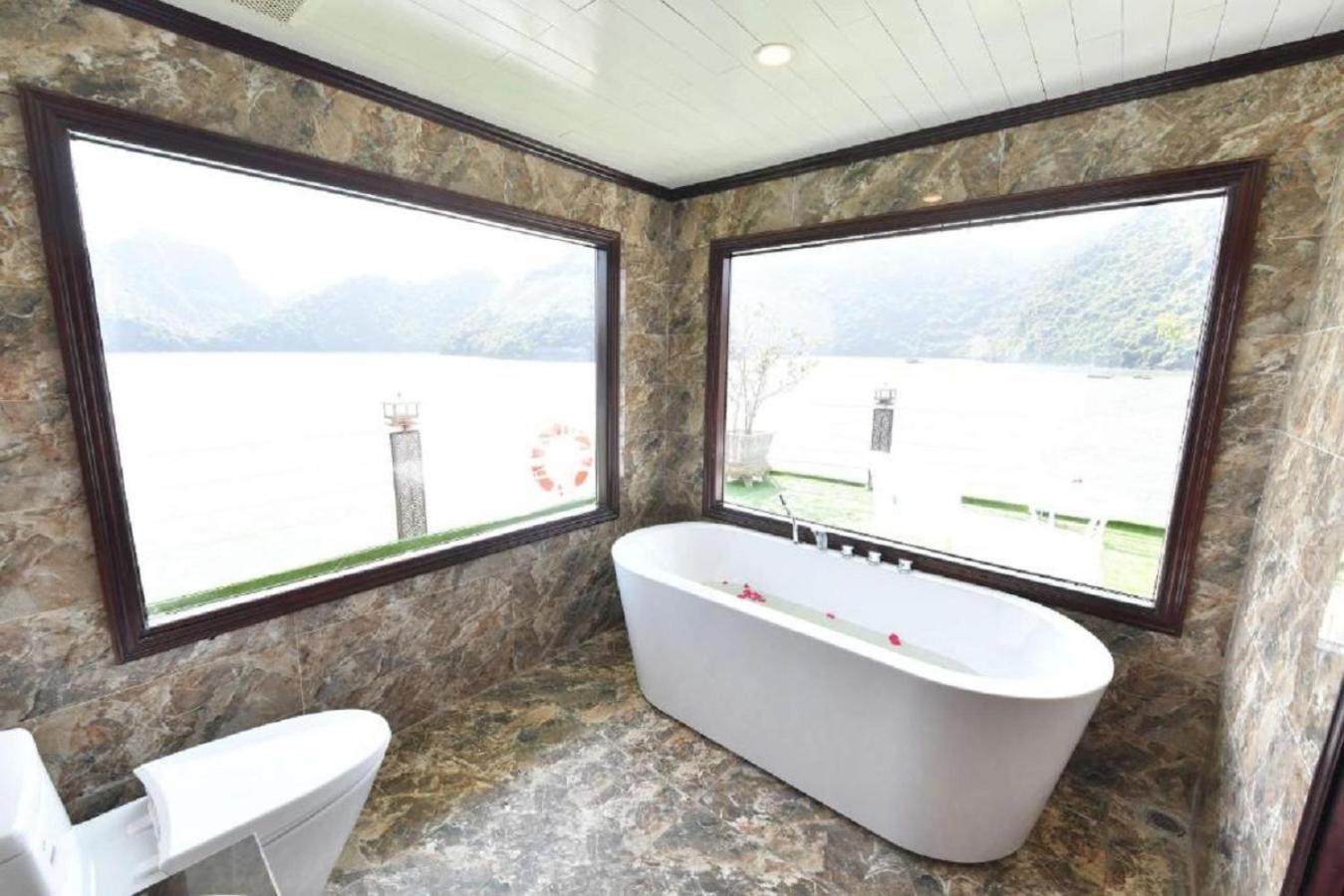 Halong Sapphire Cruises Hotell Ha Long Eksteriør bilde