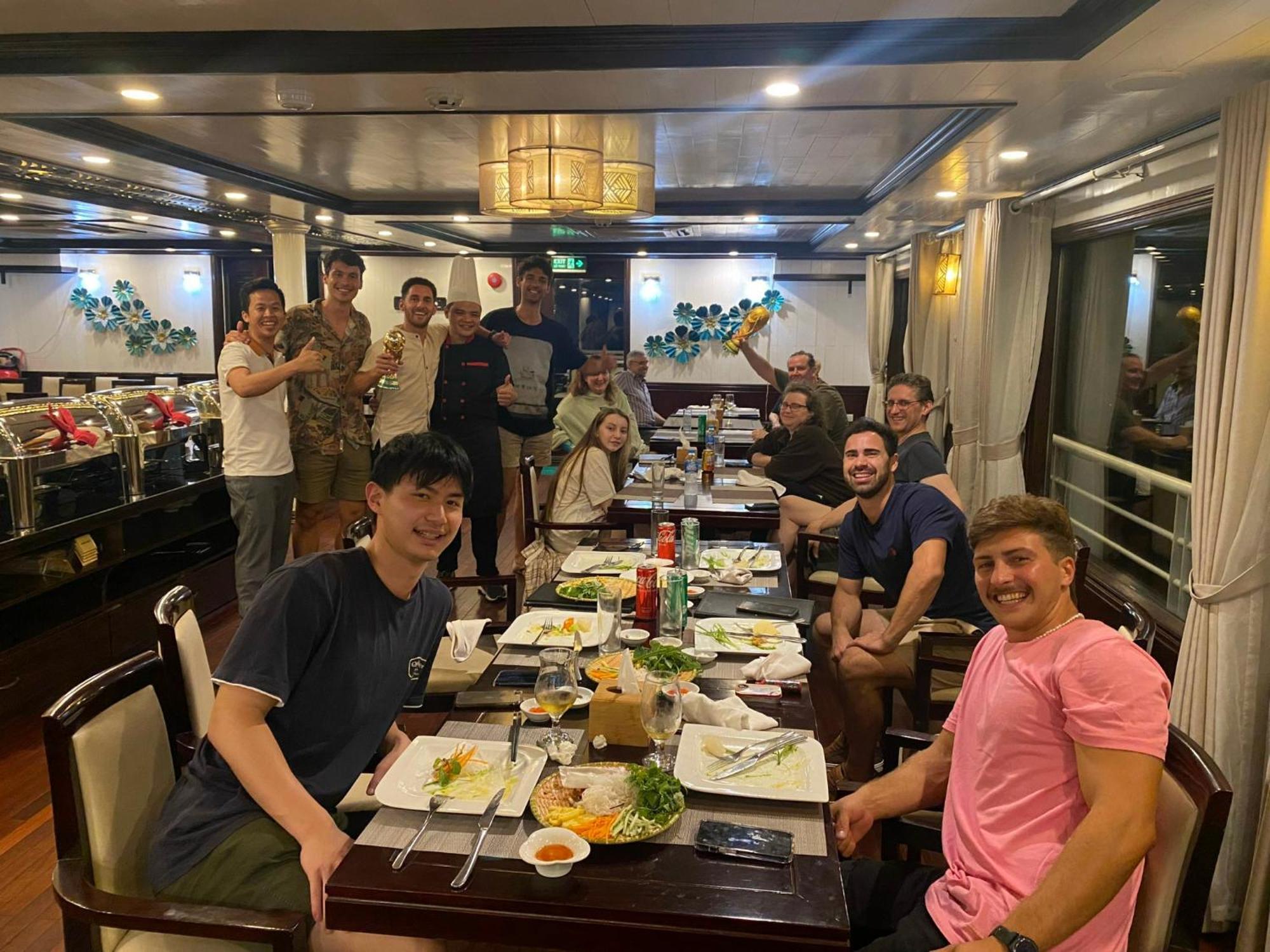 Halong Sapphire Cruises Hotell Ha Long Eksteriør bilde