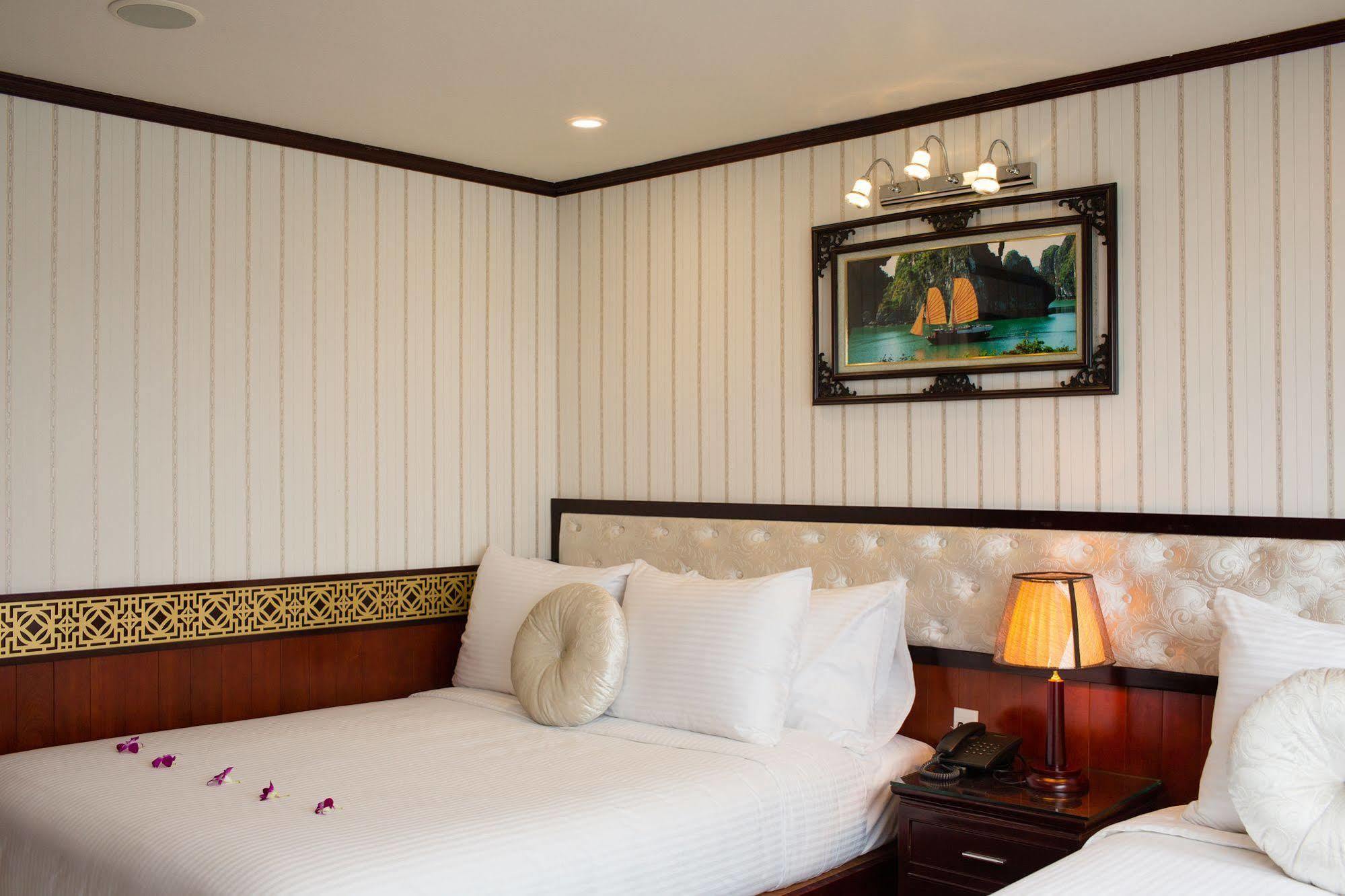 Halong Sapphire Cruises Hotell Ha Long Eksteriør bilde