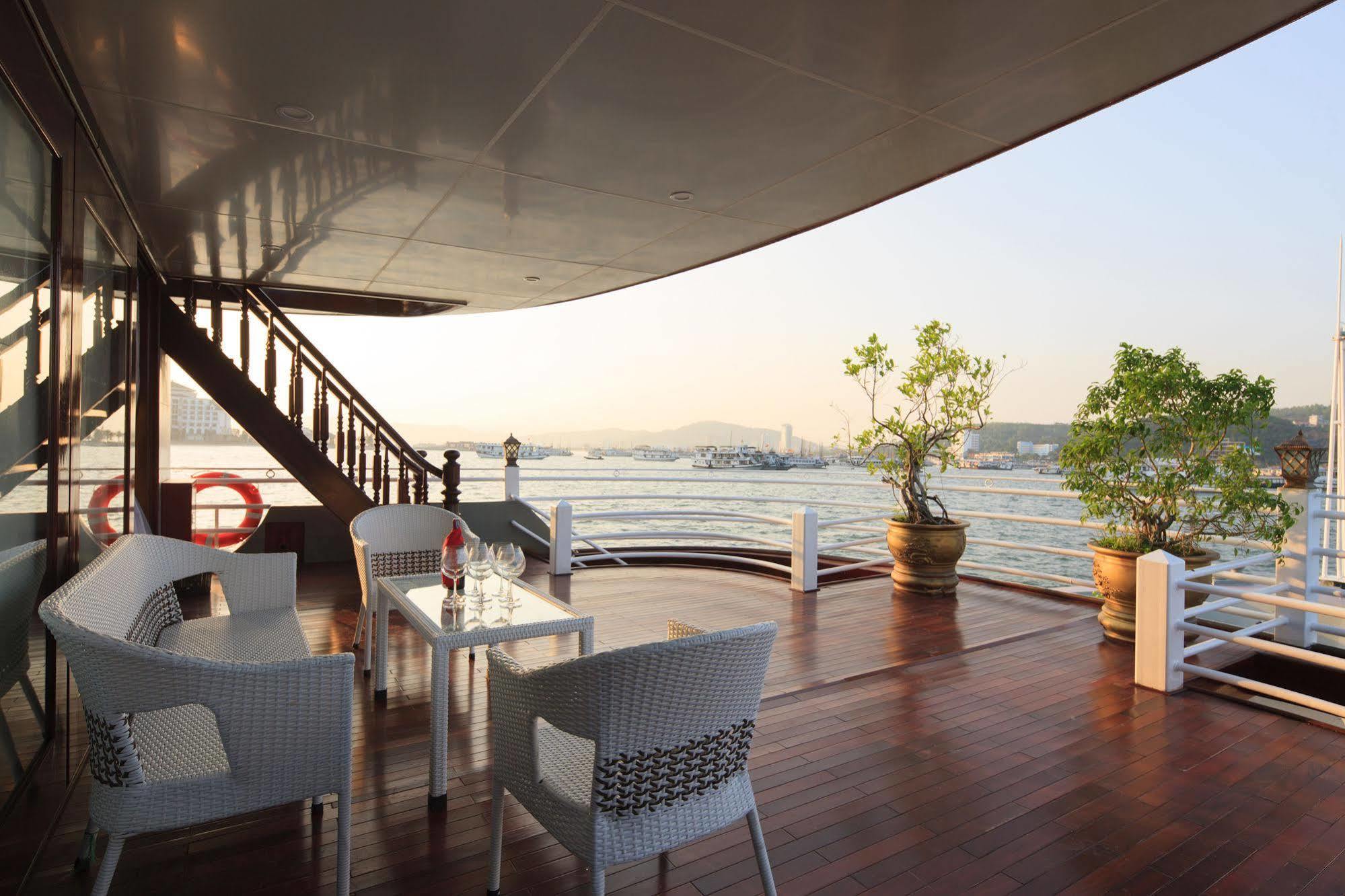 Halong Sapphire Cruises Hotell Ha Long Eksteriør bilde