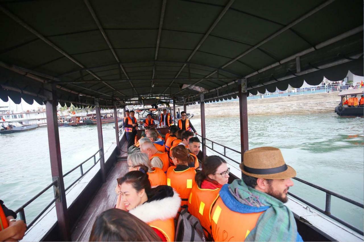 Halong Sapphire Cruises Hotell Ha Long Eksteriør bilde